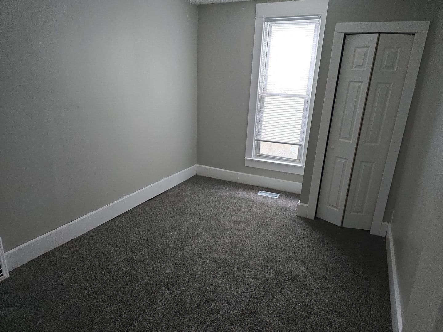 Muncie House: 808 N Jefferson St