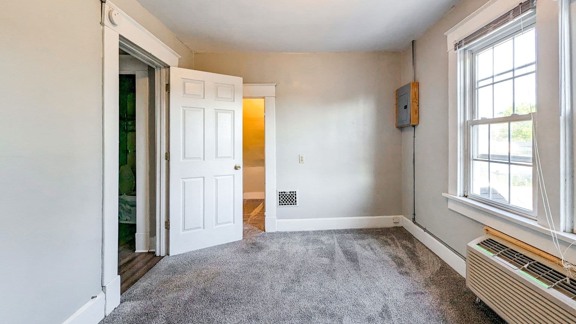 Muncie Apartment: 1900 W Jackson St.