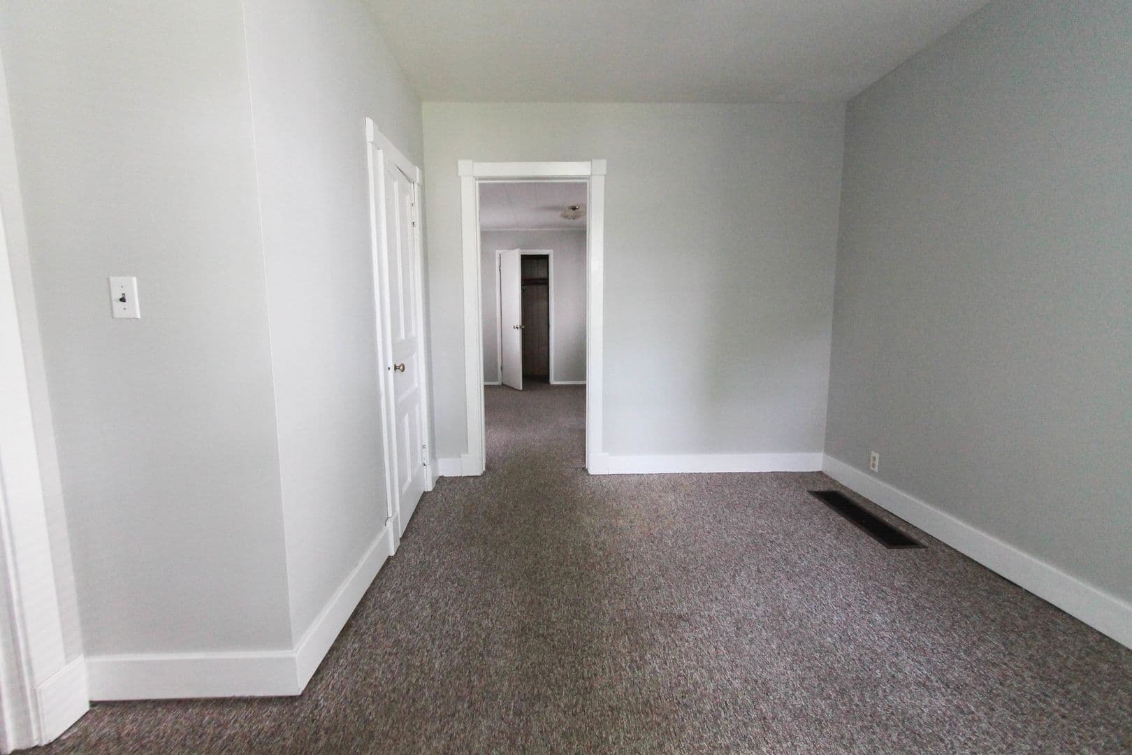 Muncie Apartment: 830 W North St.