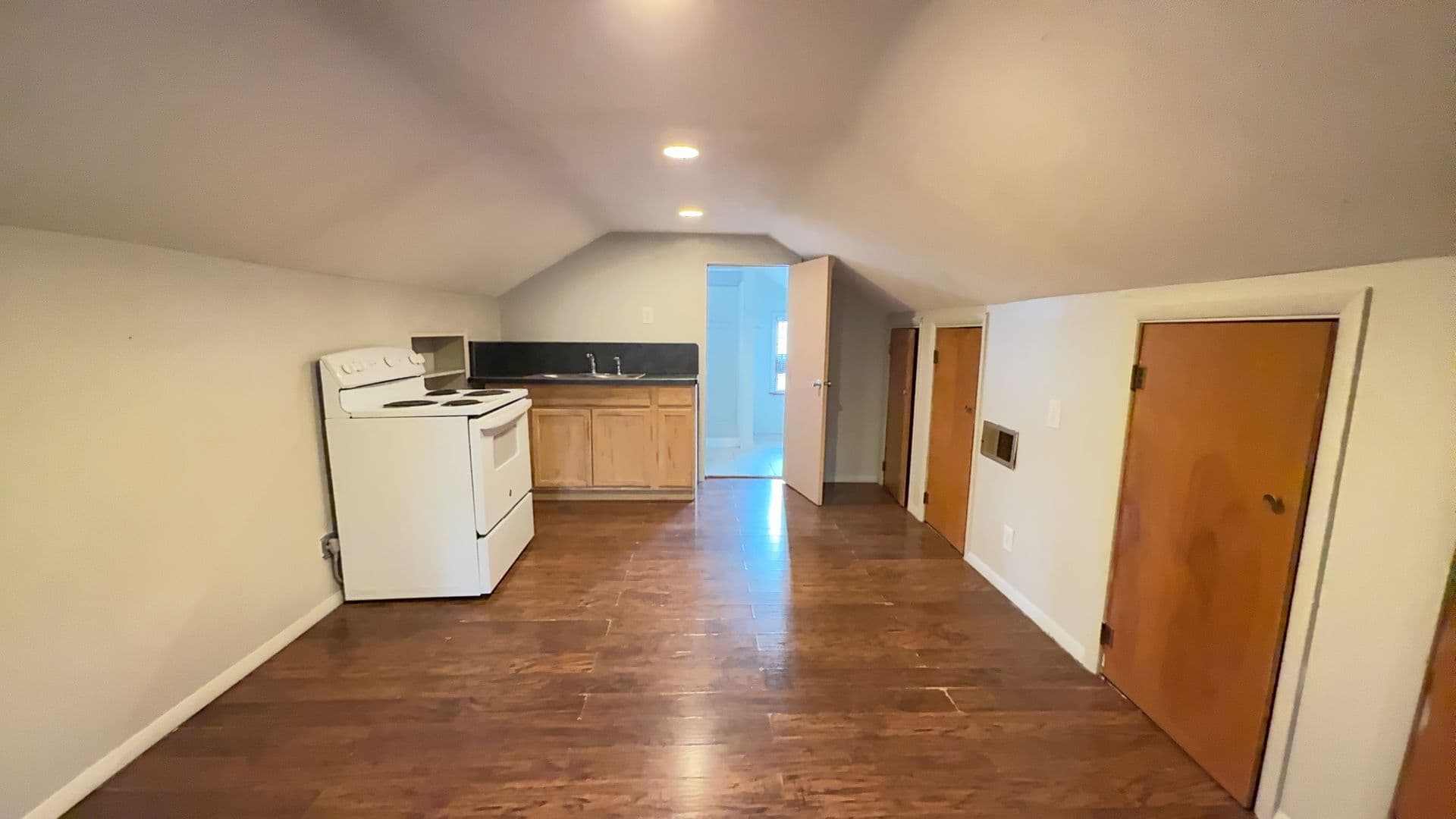 Muncie Apartment: 1413 W University