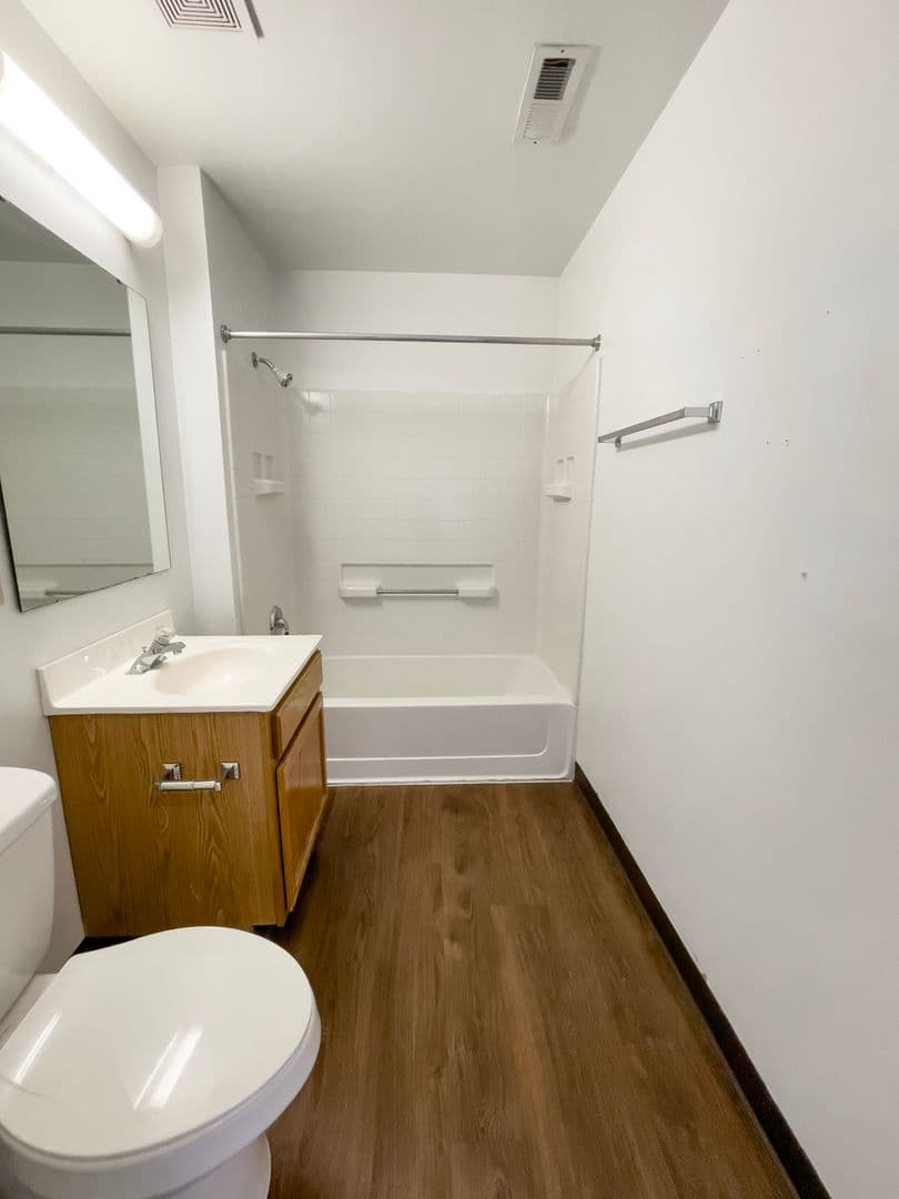 Muncie Apartment: 301 W 13th St