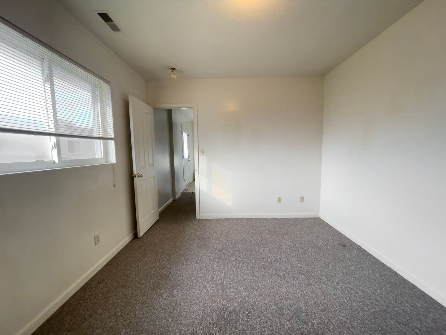 Muncie Apartment: 9011 W Jackson St