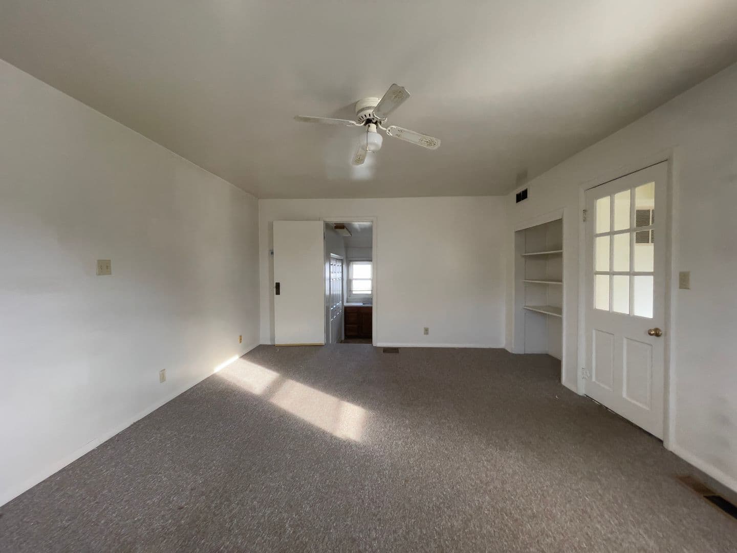 Muncie Apartment: 9011 W Jackson St