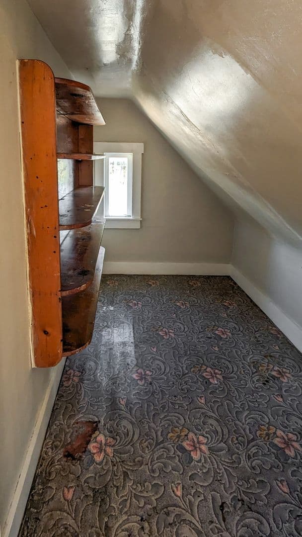 Muncie Apartment: 1900 W Jackson St.
