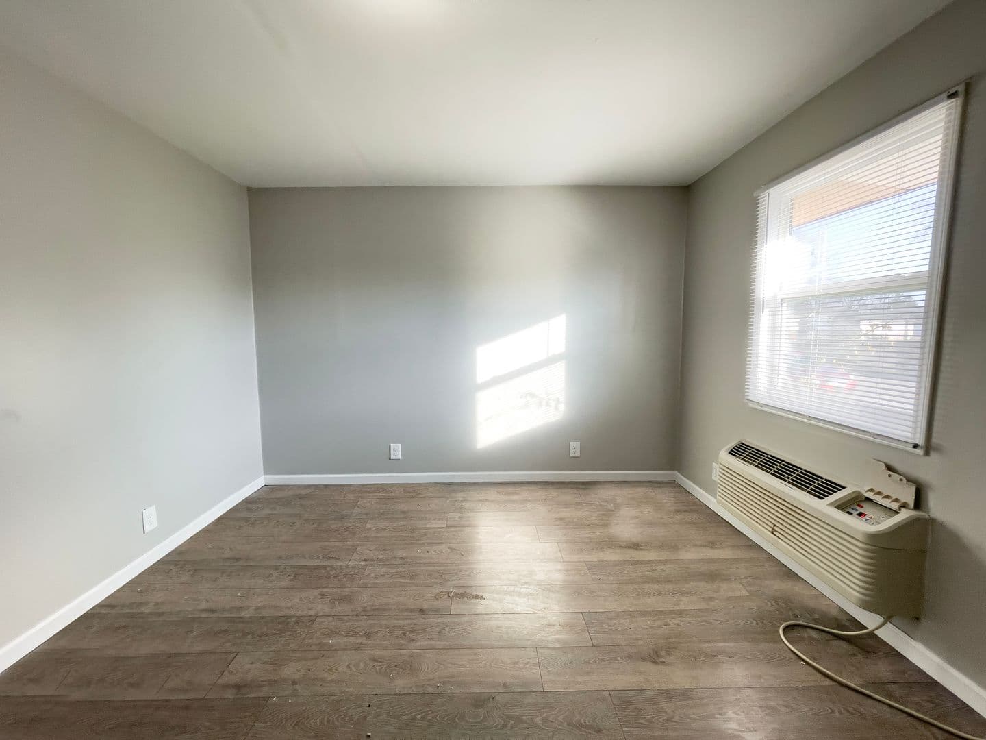 Muncie Apartment: 1814 W 7th St.