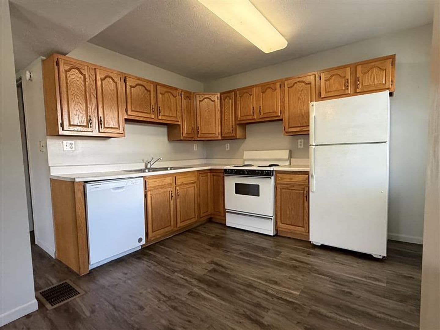 Muncie Apartment: 1413 W University