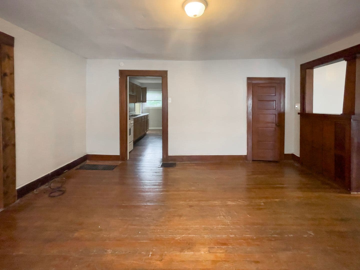 Muncie House: 1405 W Jackson St