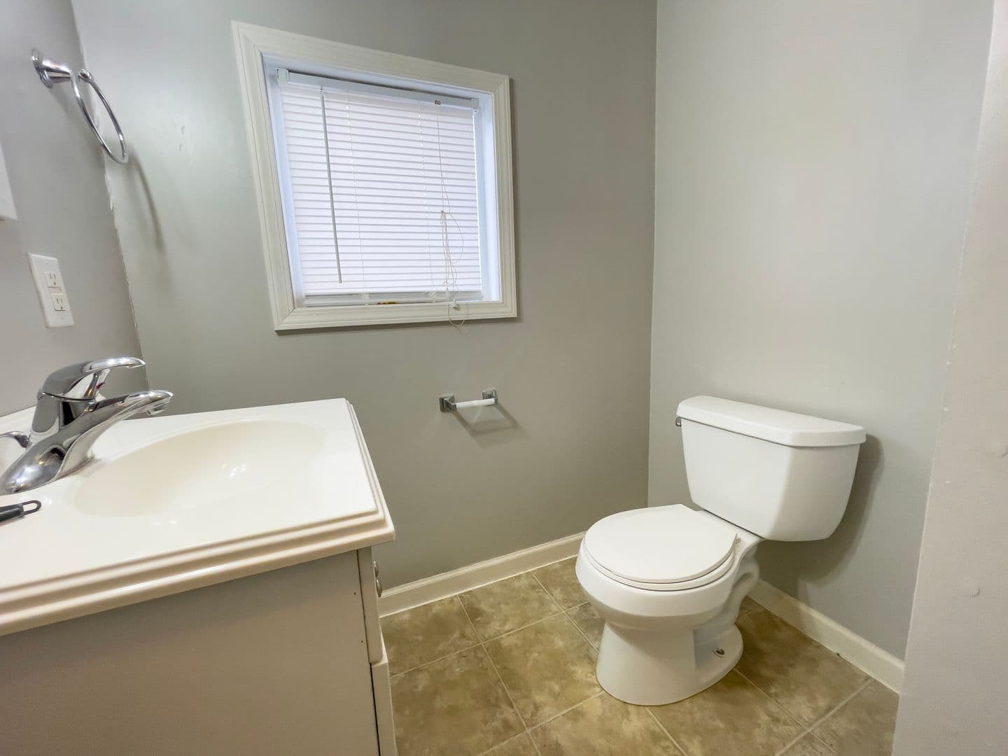 Muncie House: 118 N Martin St
