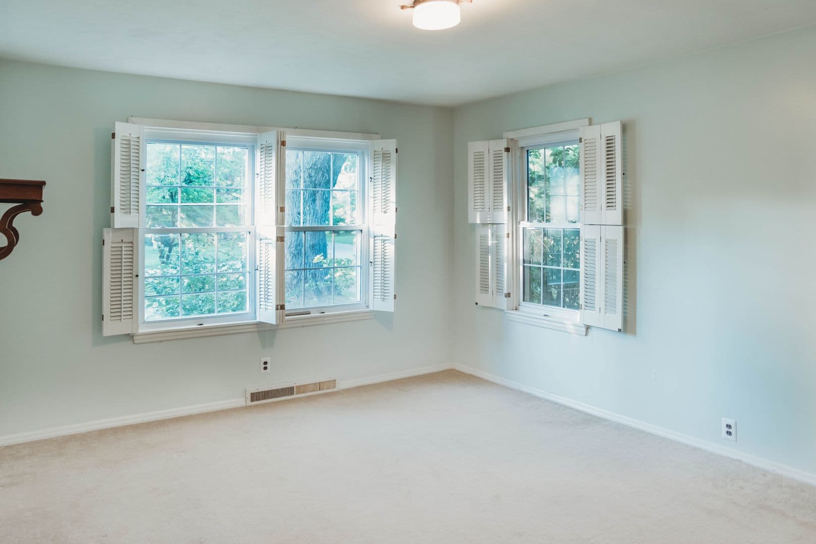 Muncie House: 1312 N Woodridge Ave