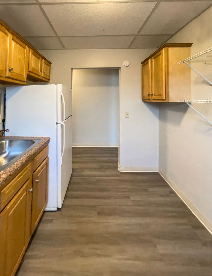 Muncie Apartment: 1924 W Jackson St