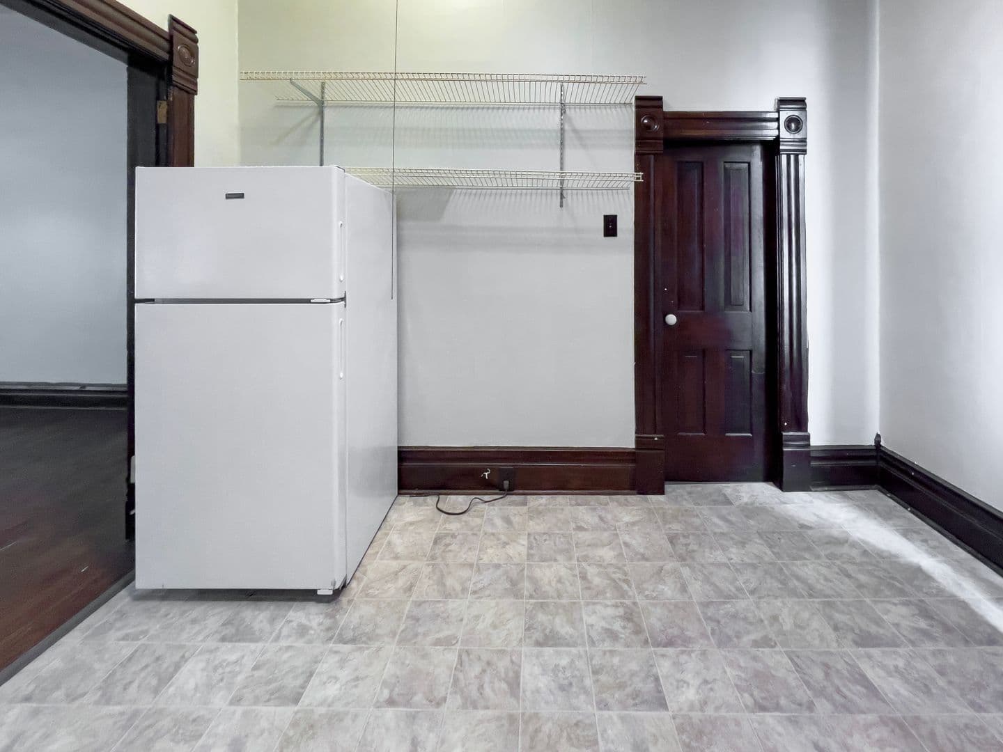 Muncie Apartment: 1607 W Jackson St
