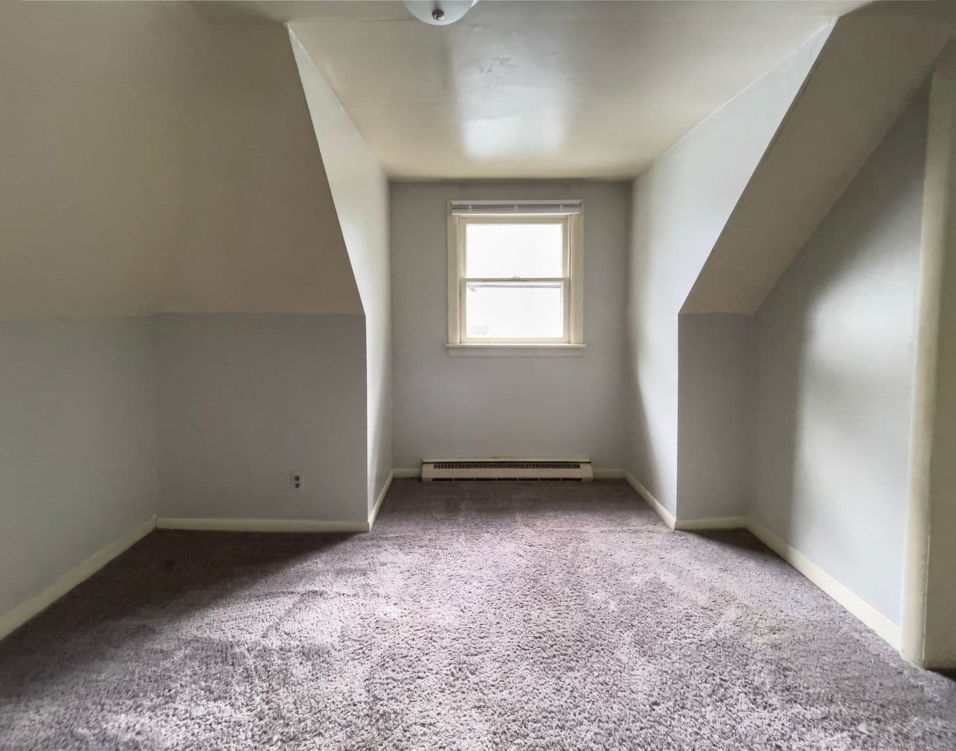 Muncie Apartment: 815 W University Ave