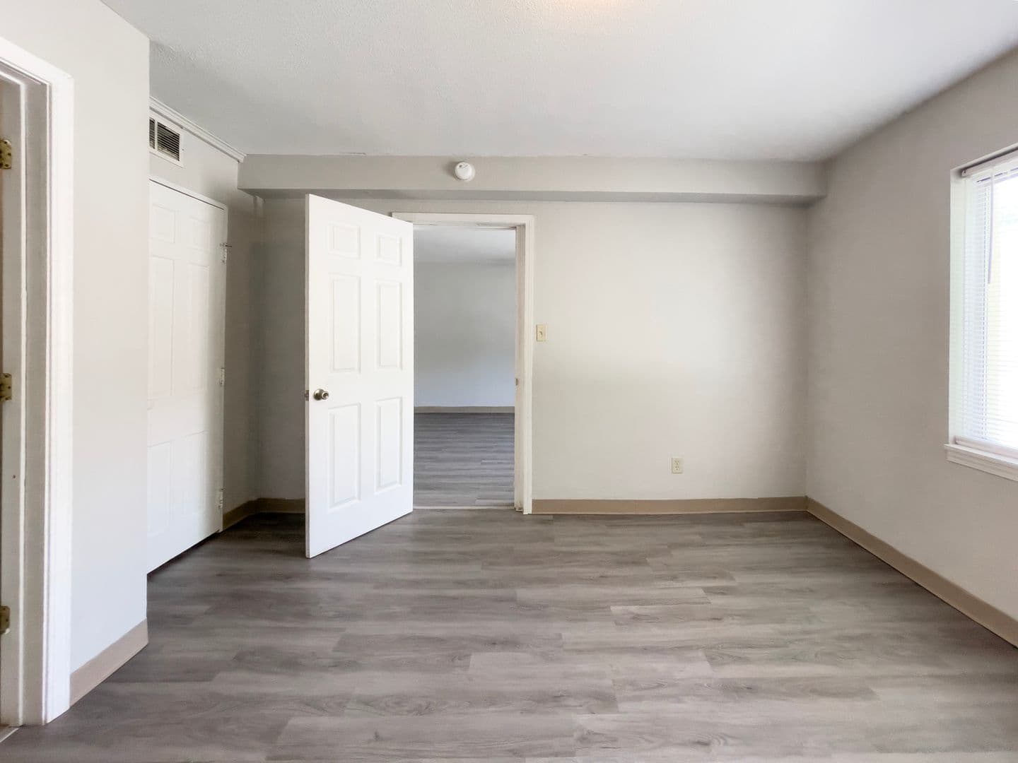 Muncie Apartment: 1619 W. Gilbert St.