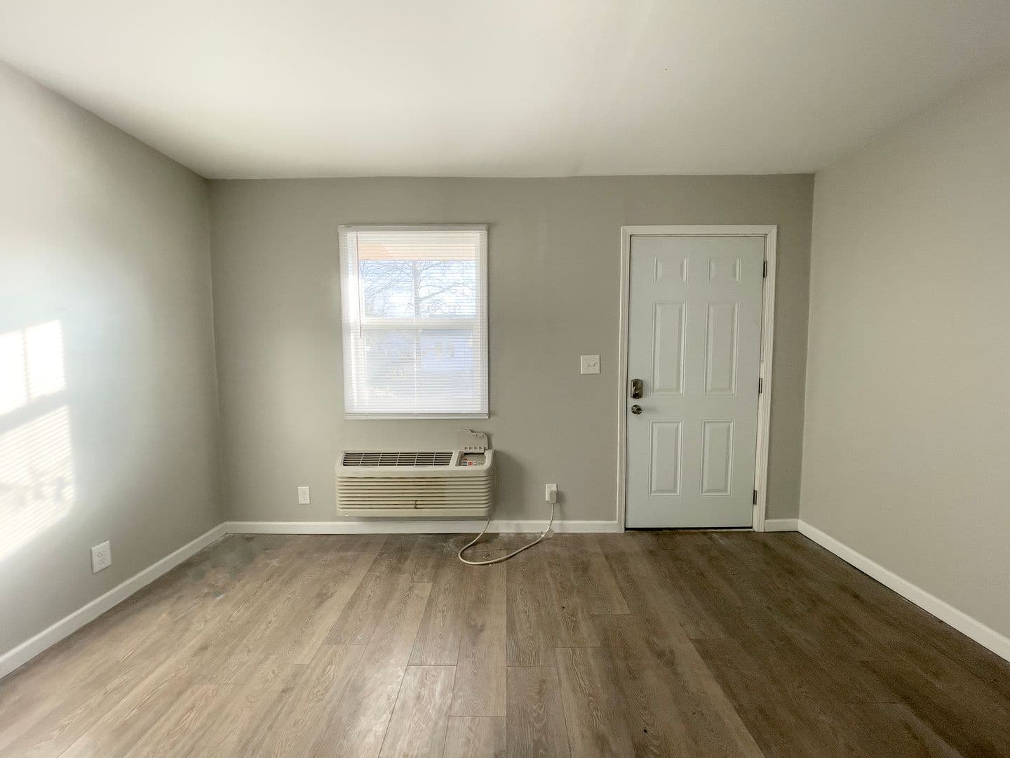 Muncie Apartment: 1814 W 7th St.