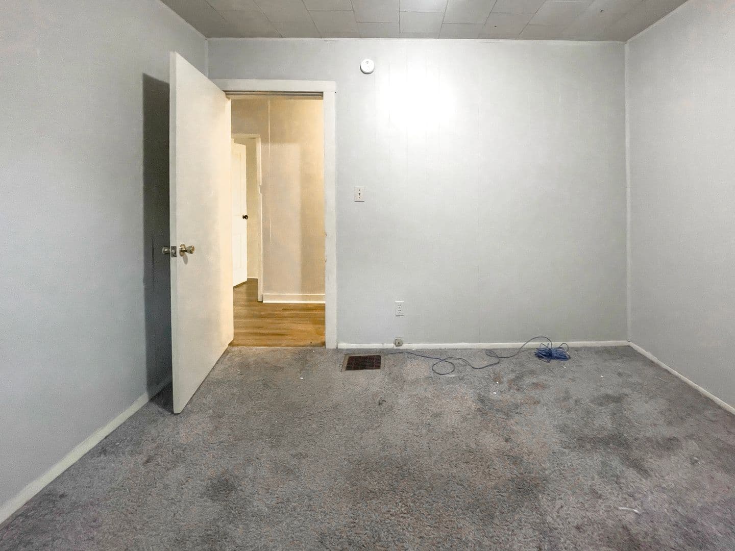Muncie Apartment: 815 W University Ave