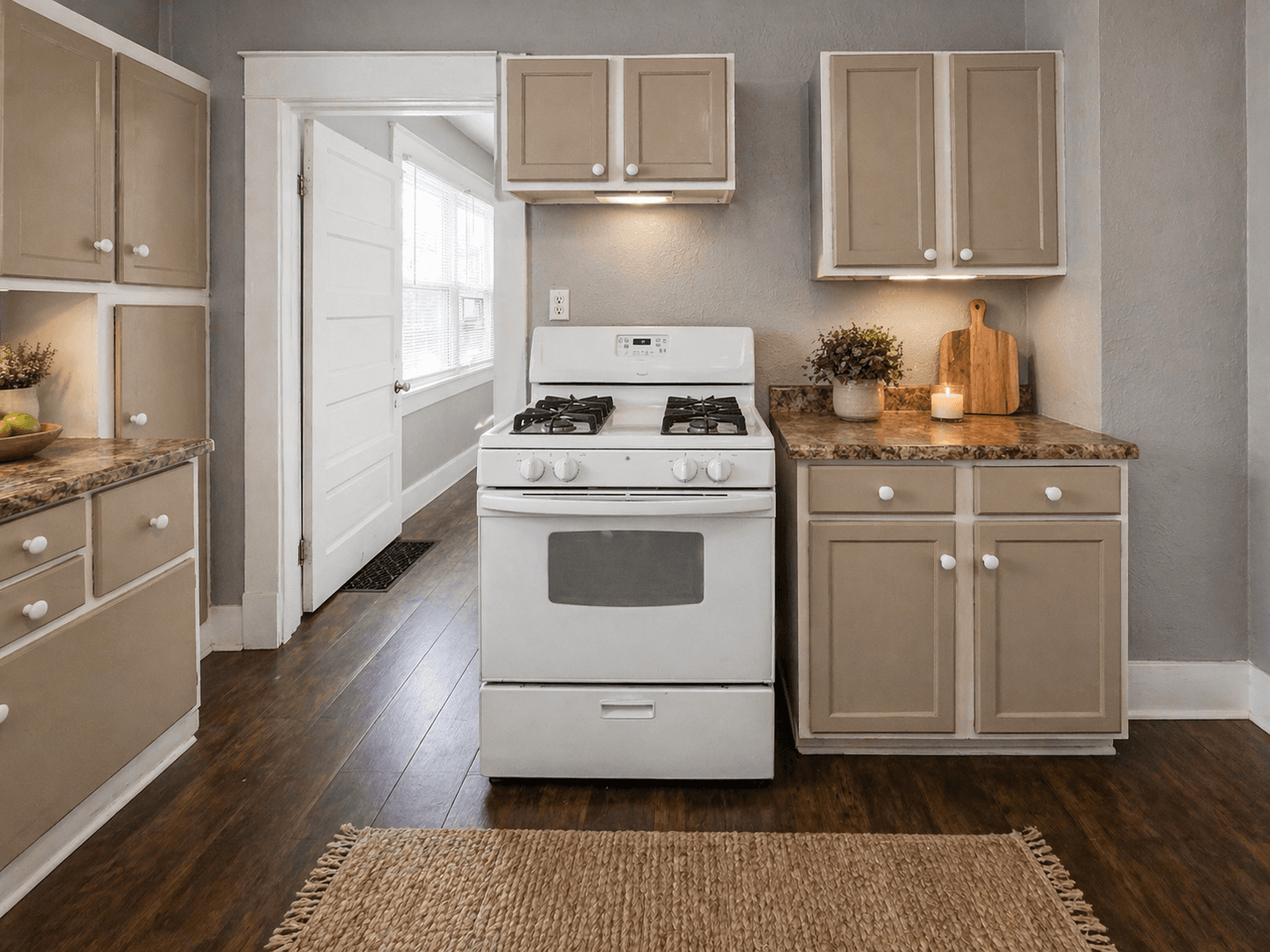 Muncie Apartment: 808 W Beechwood Ave.