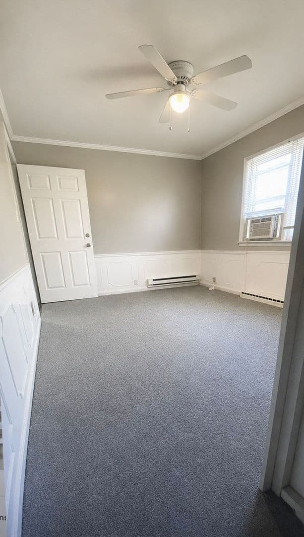 Muncie Apartment: 824 W Wayne St.