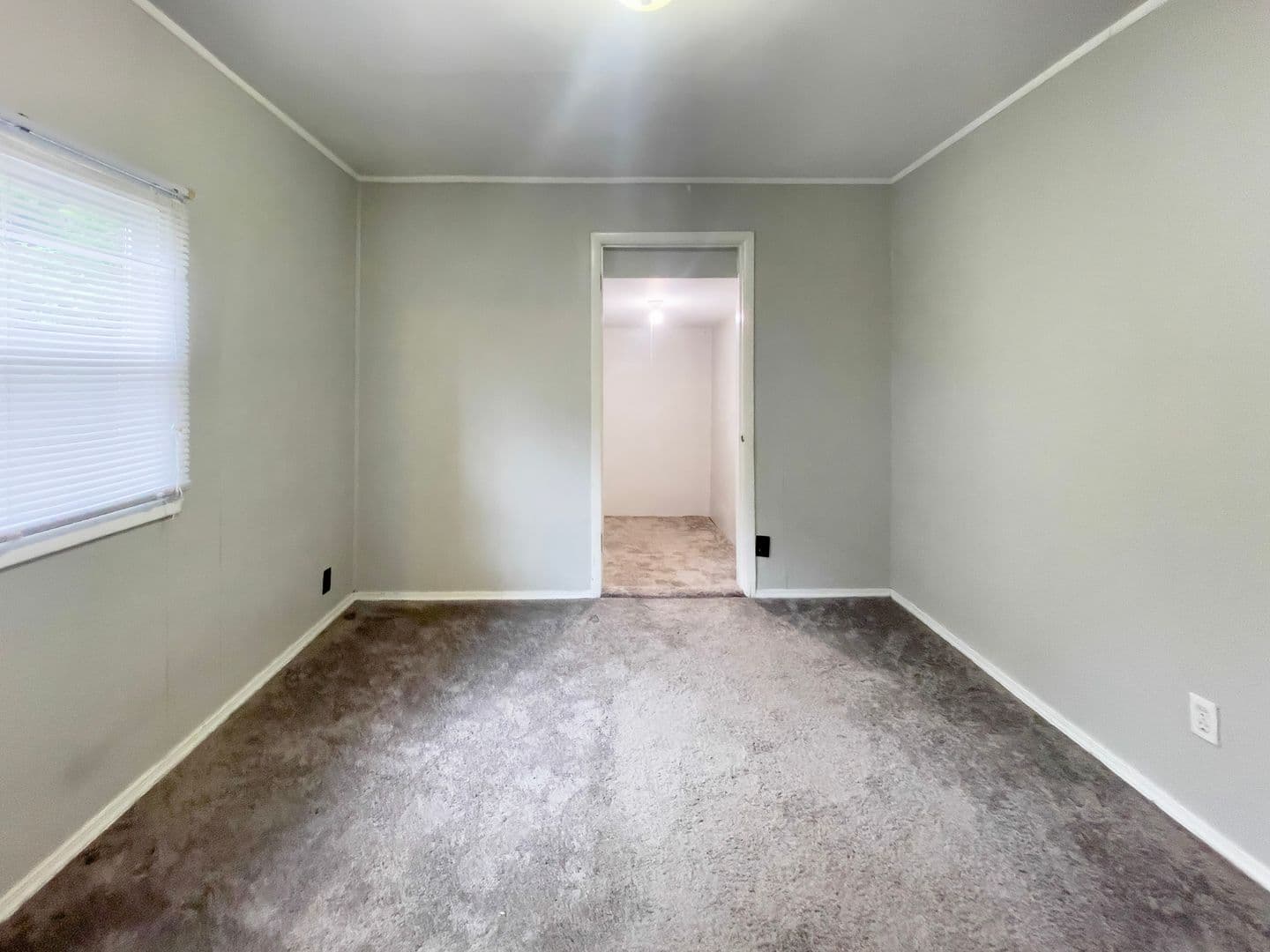 Muncie House: 1405 W Jackson St
