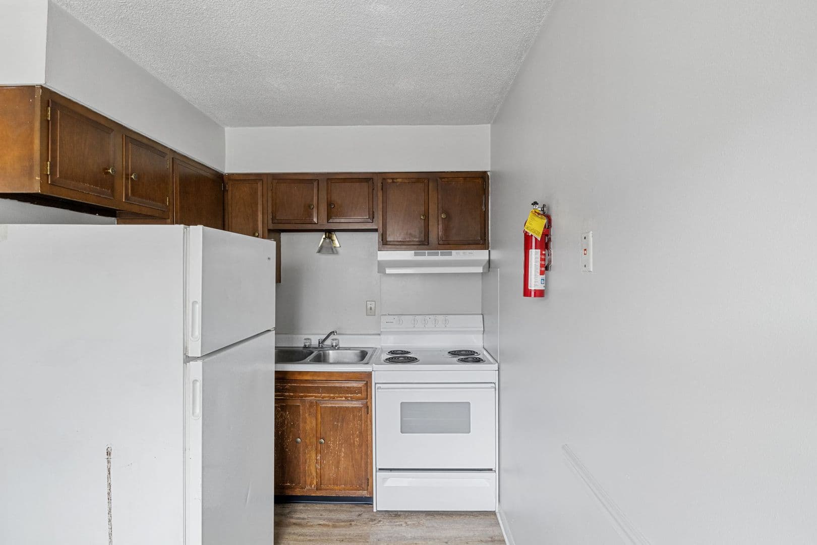 Muncie Apartment: 1204 W Bethel Ave