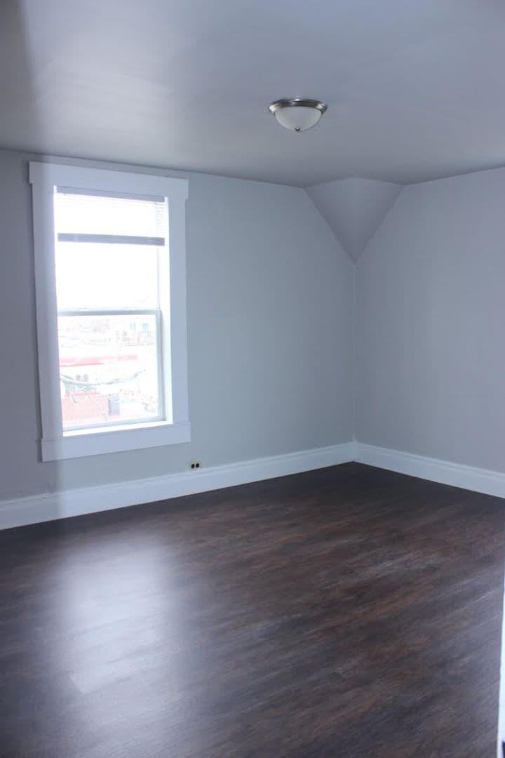 Muncie Apartment: 1507 1/2 W. Jackson St.