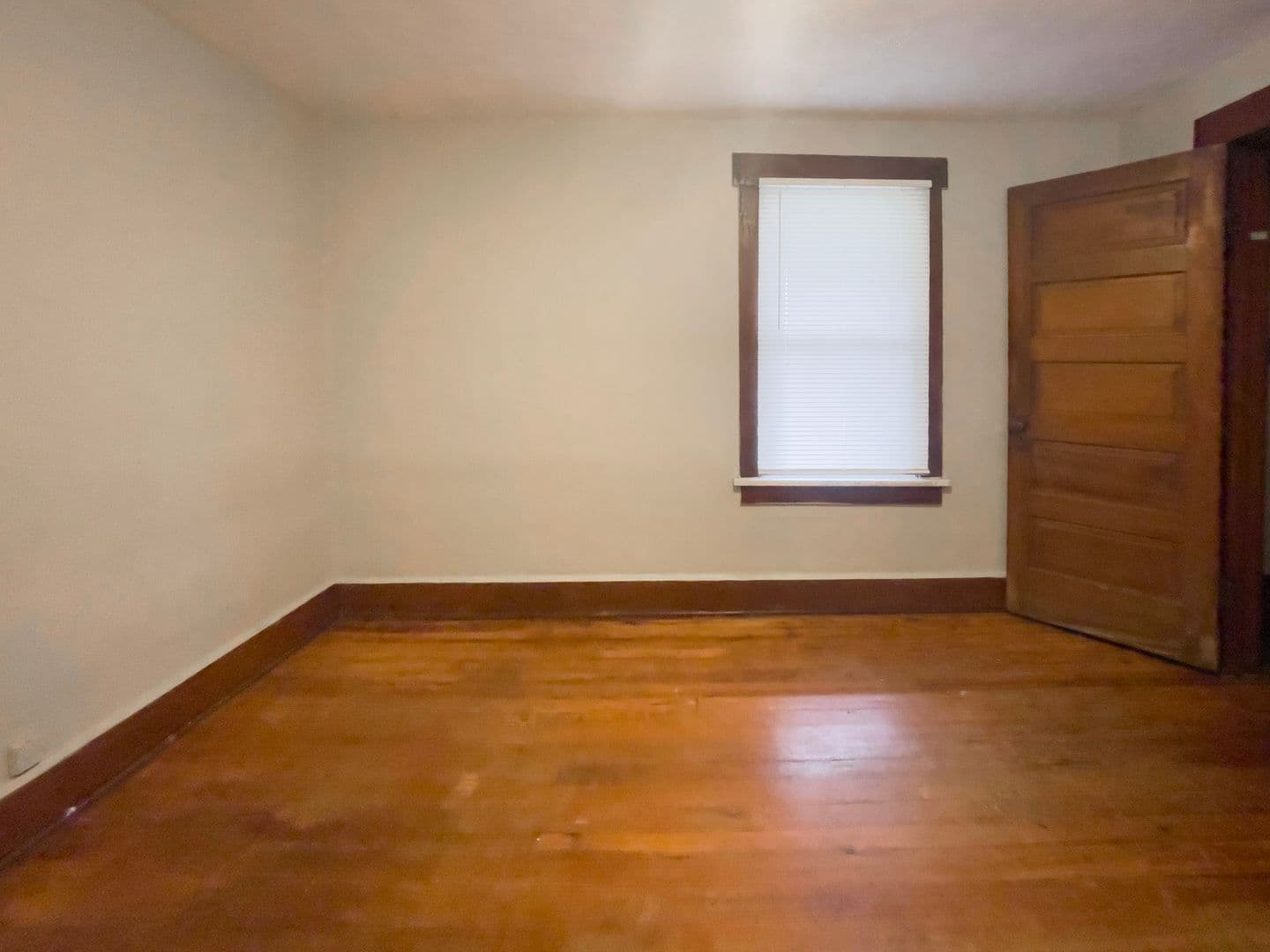 Muncie House: 1405 W Jackson St