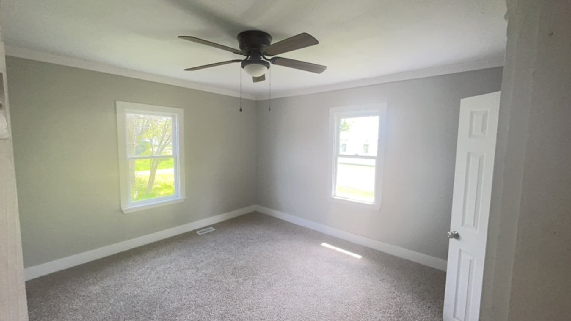Muncie House: 2918 S Jefferson St