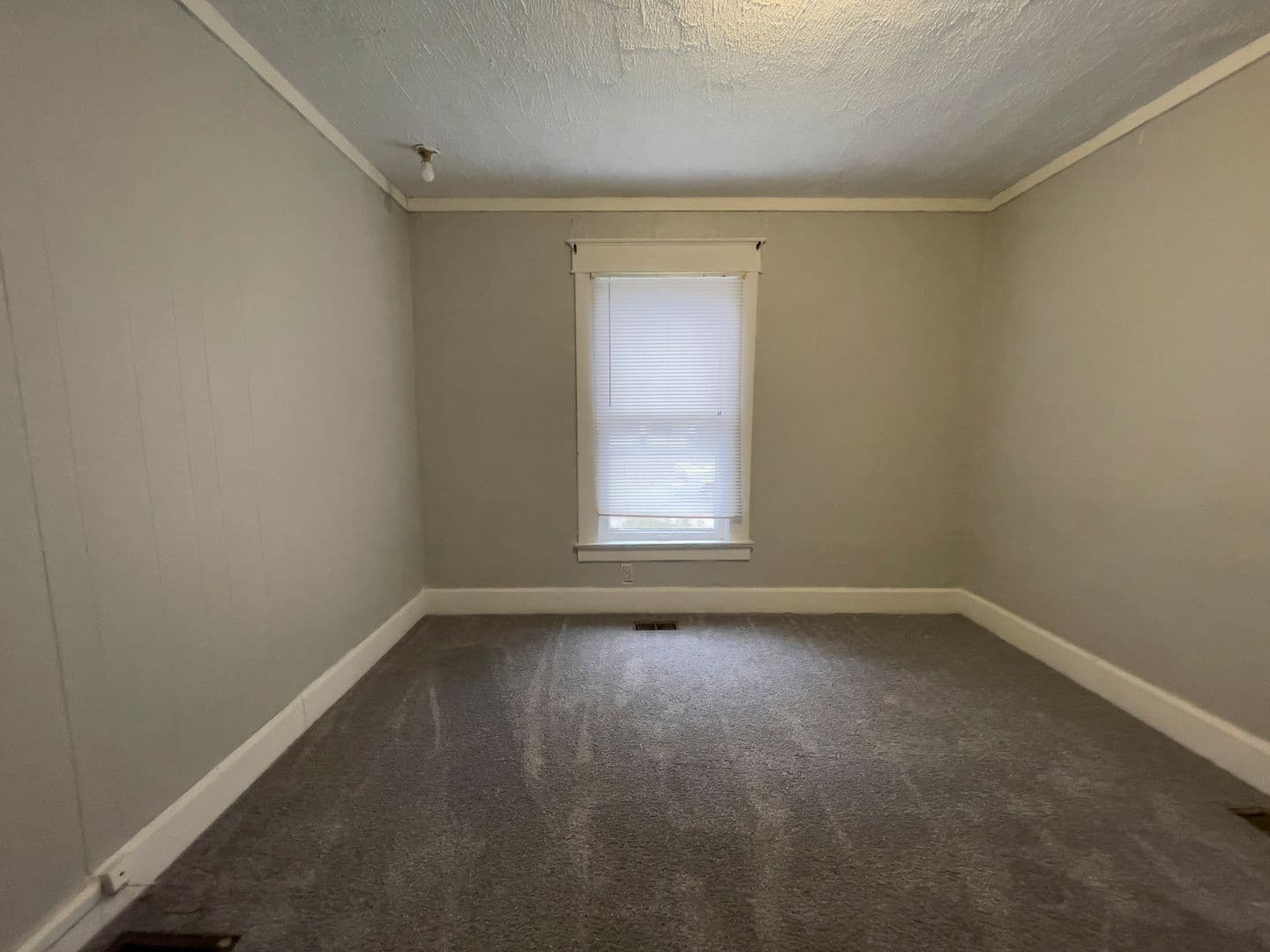 Muncie Apartment: 328 S. Talley Ave.