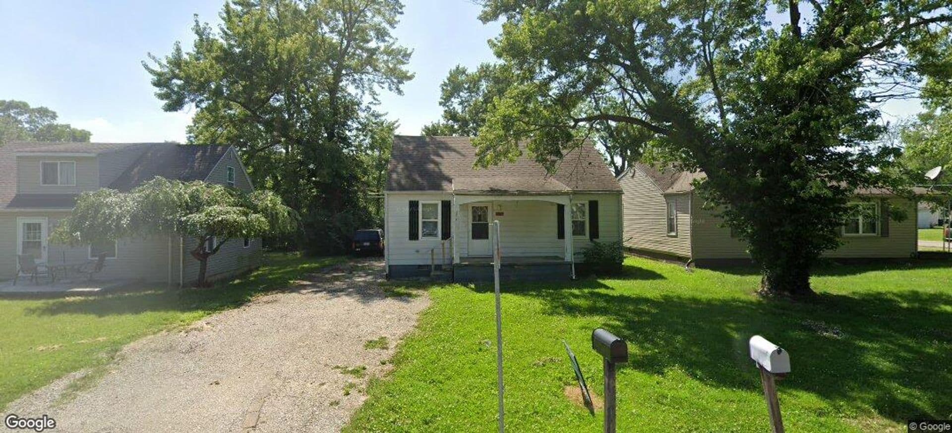 Muncie House: 2017 N Rosewood Ave