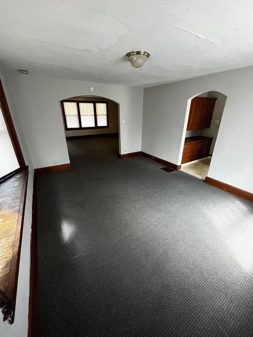 Muncie House: 108 N McKinley Ave