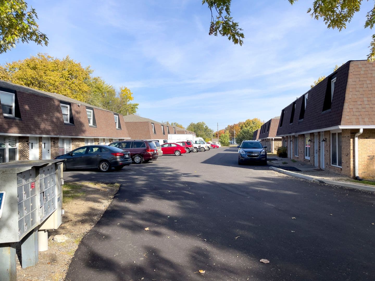 Muncie Apartment: 222 W Centennial Ave