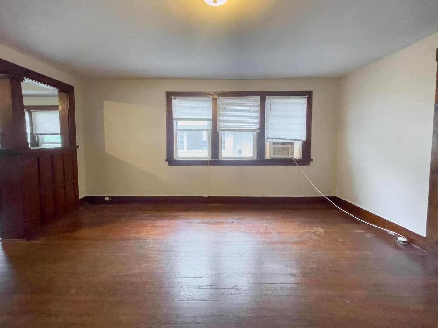 Muncie House: 1405 W Jackson St