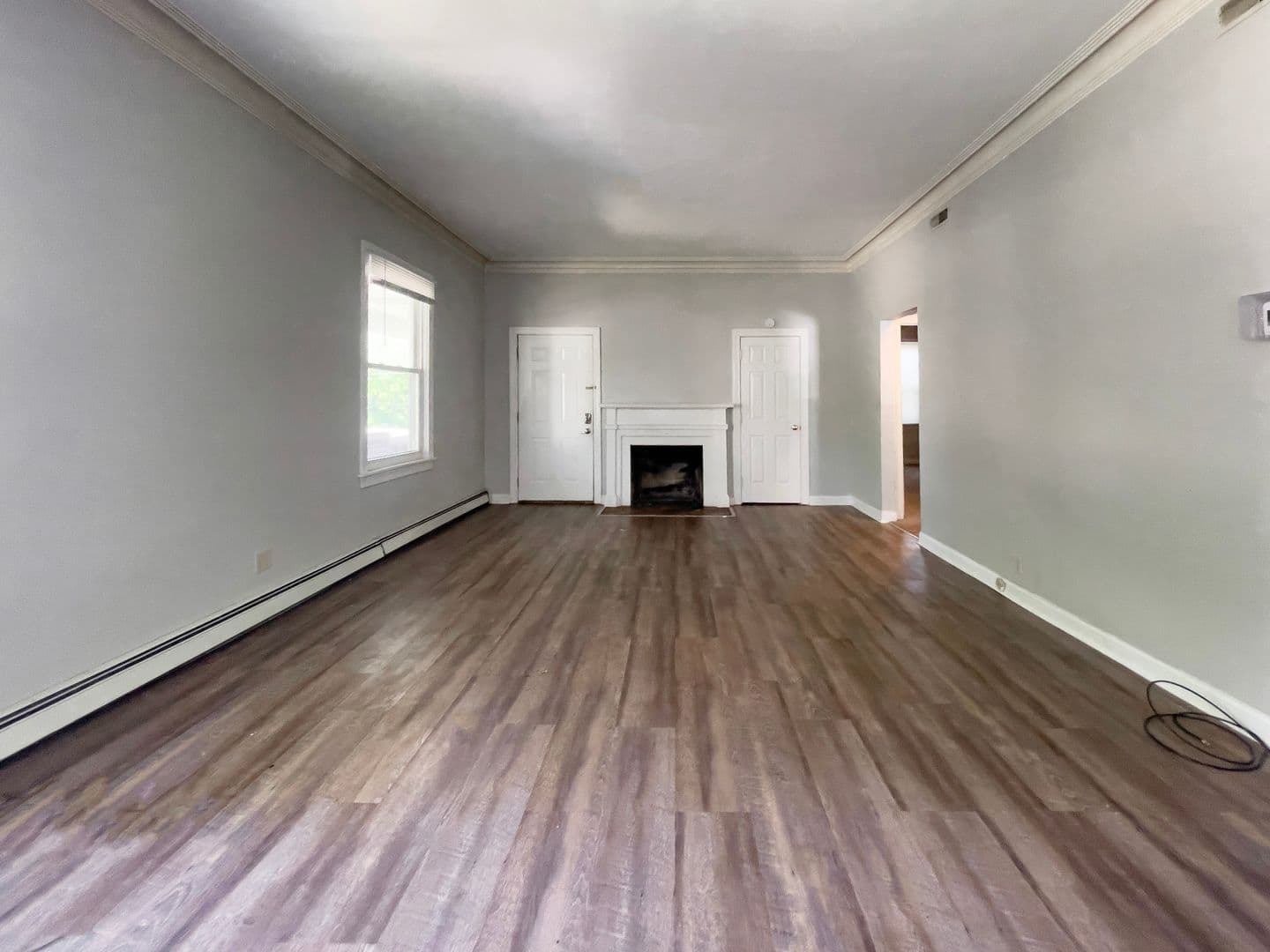 Muncie Apartment: 805 W. University Ave. #3