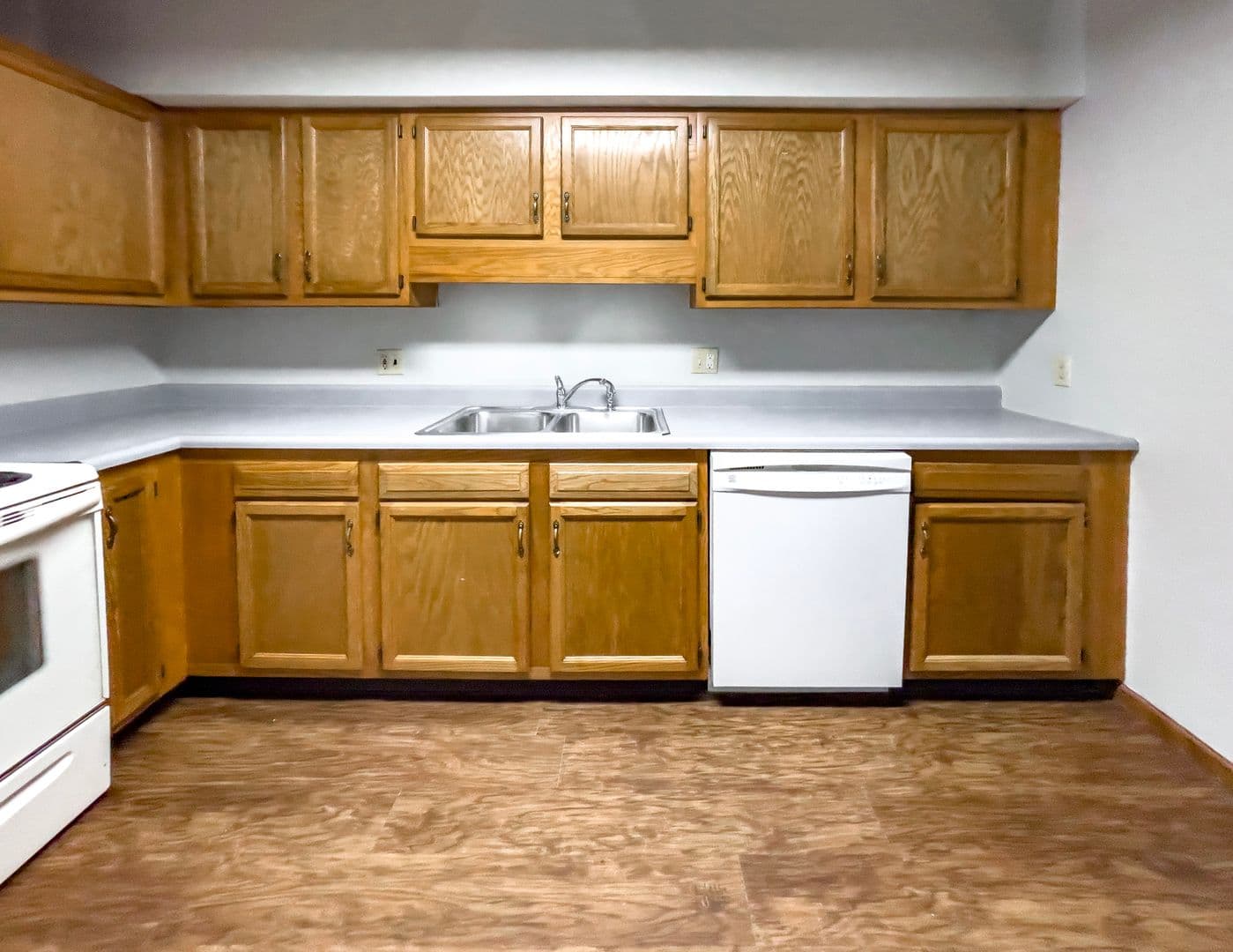 Muncie Apartment: 2015 W Godman Ave