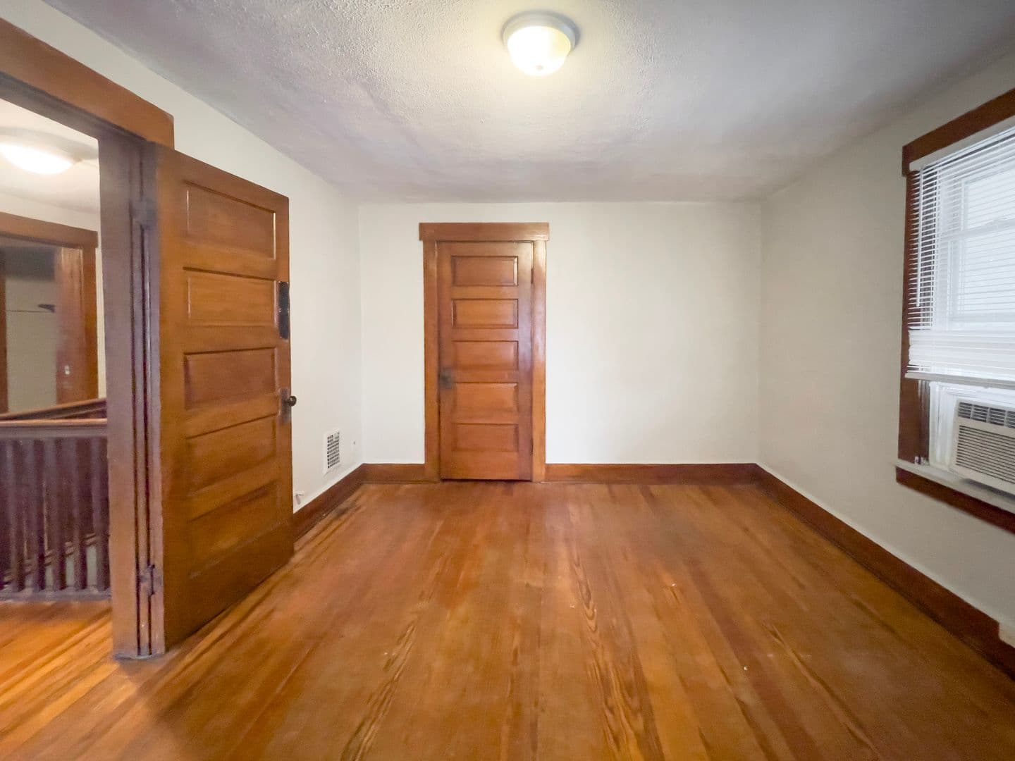 Muncie House: 1405 W Jackson St