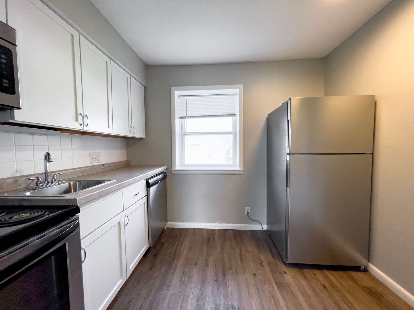 Muncie Apartment: 2525 1/2 Ethel Ave