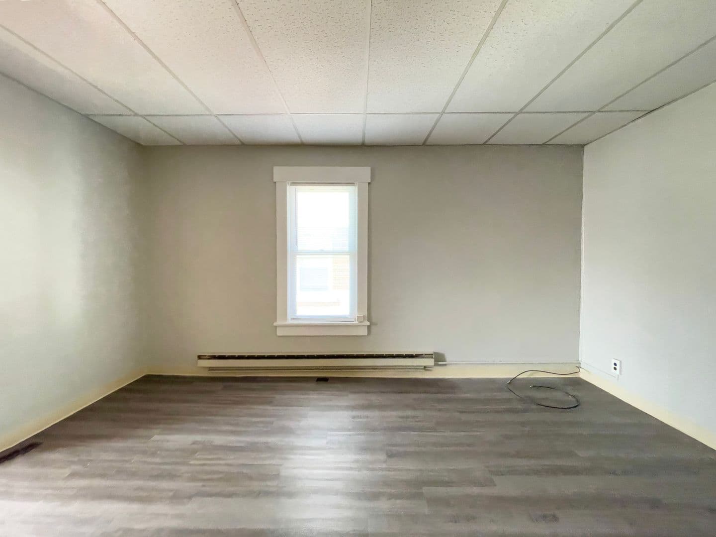 Muncie Apartment: 1924 W Jackson St