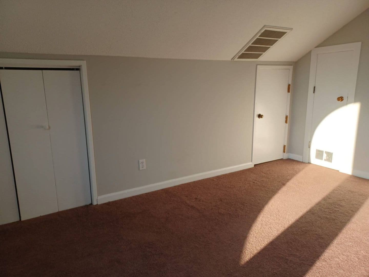 Muncie Apartment: 1712 W University Ave