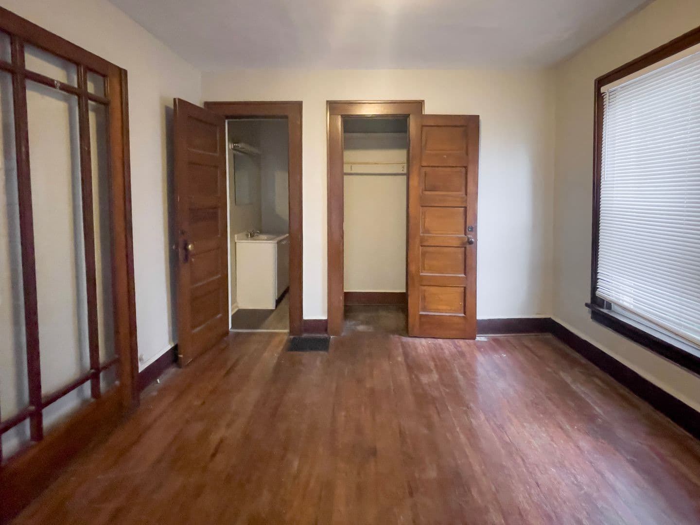 Muncie House: 1405 W Jackson St