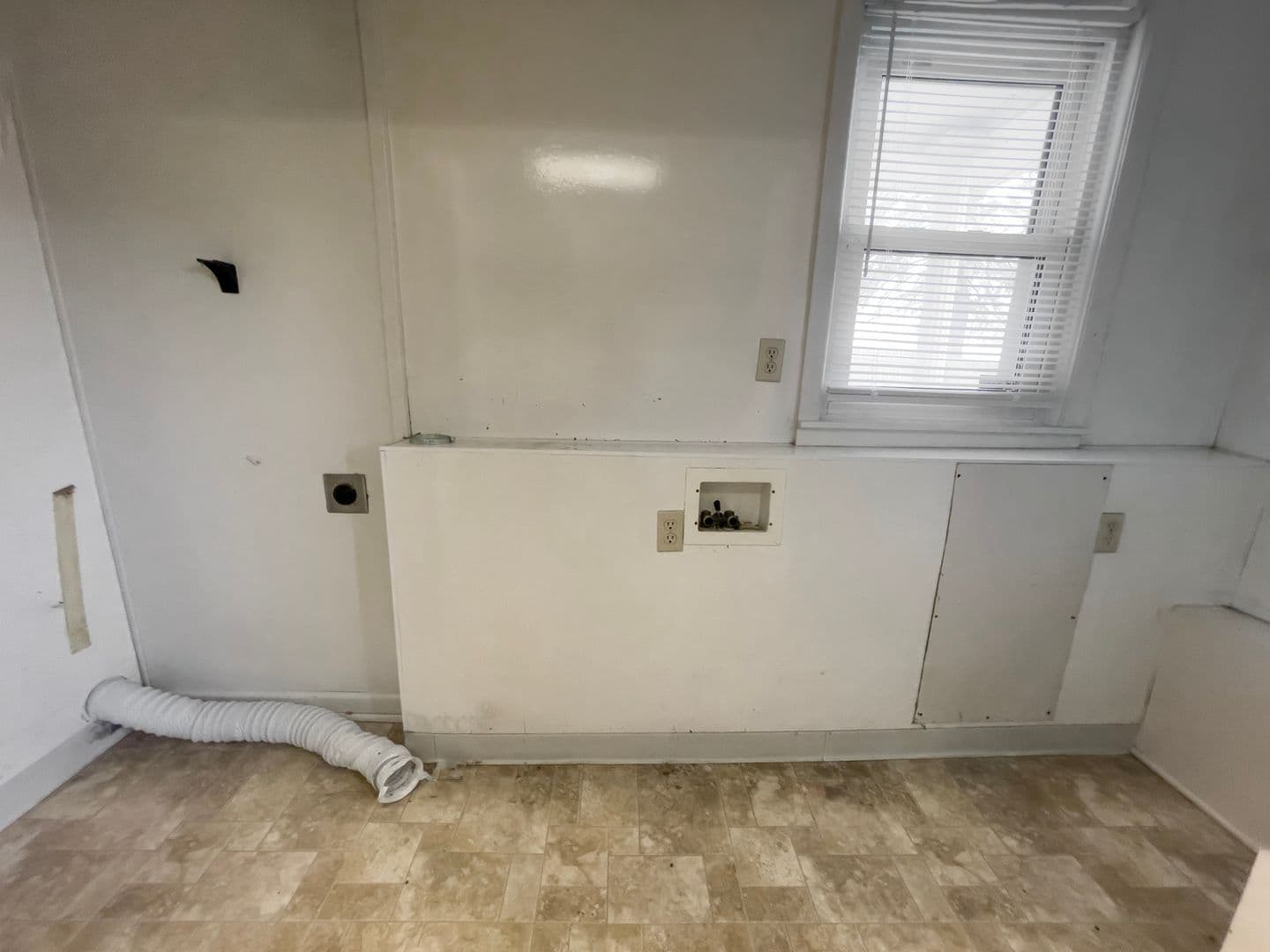 Muncie Apartment: 9011 W Jackson St