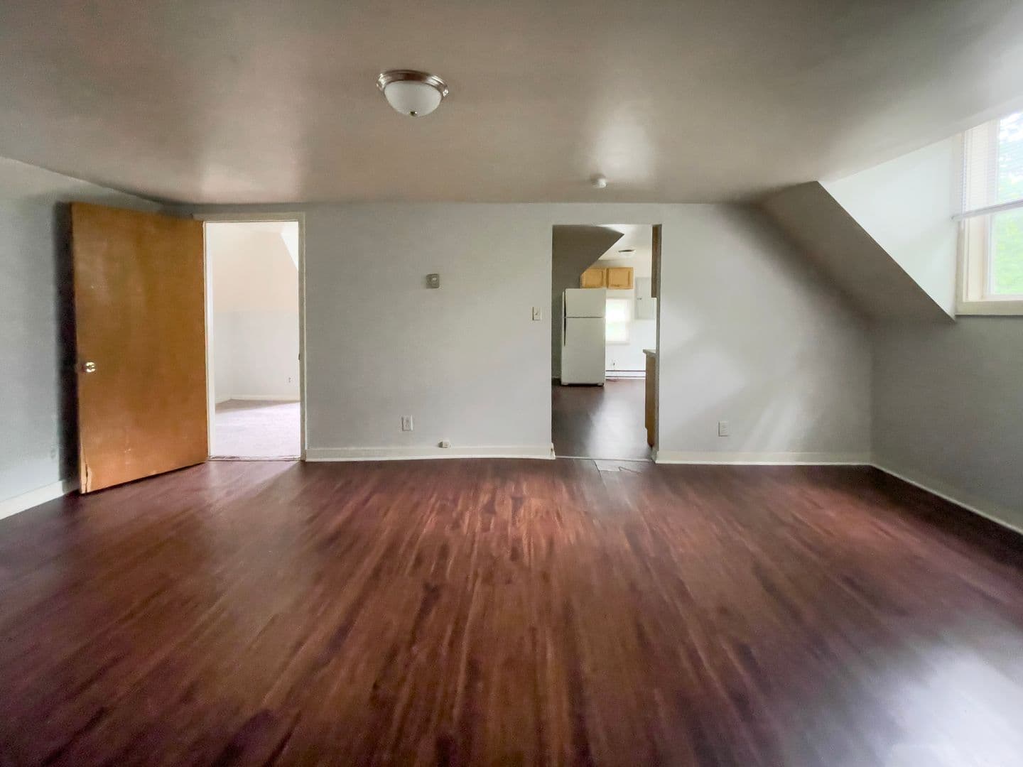 Muncie Apartment: 815 W University Ave