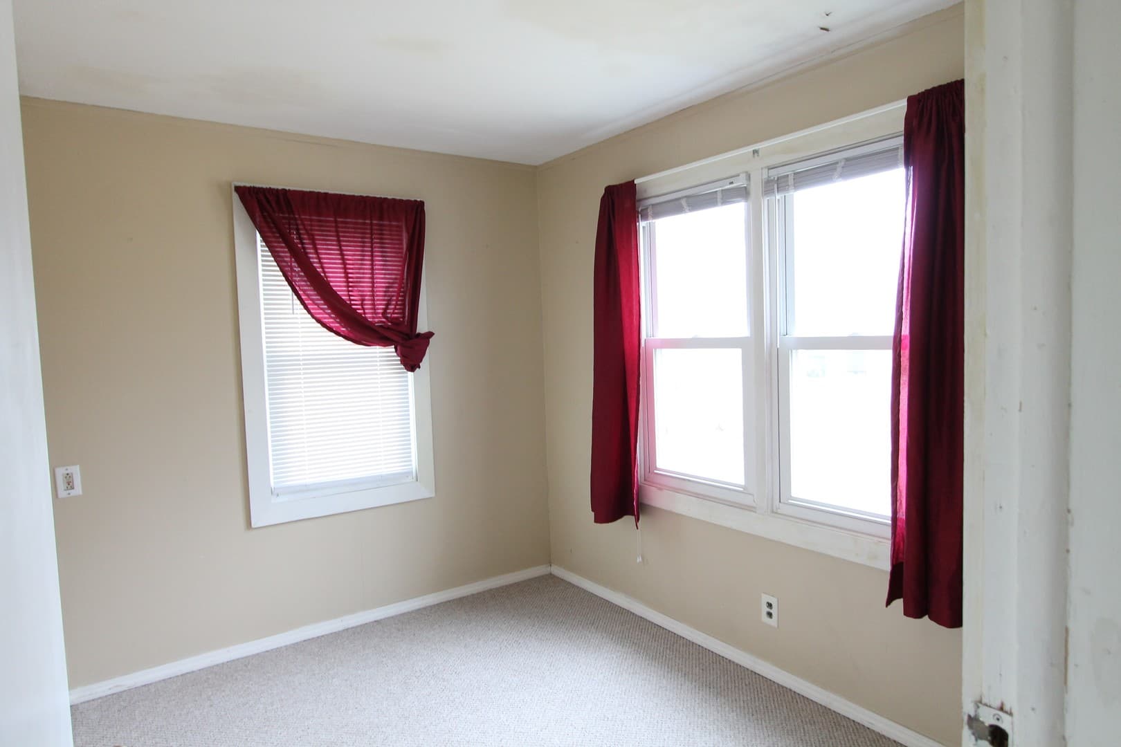 Muncie House: 2000 N Glenwood Ave.