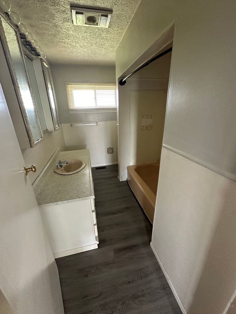 Muncie Apartment: 7701 S St Road 67