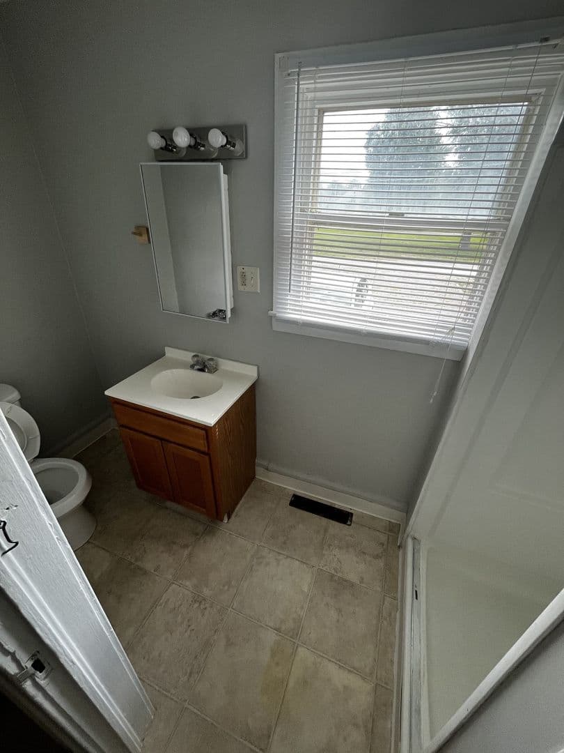 Muncie House: 108 N McKinley Ave