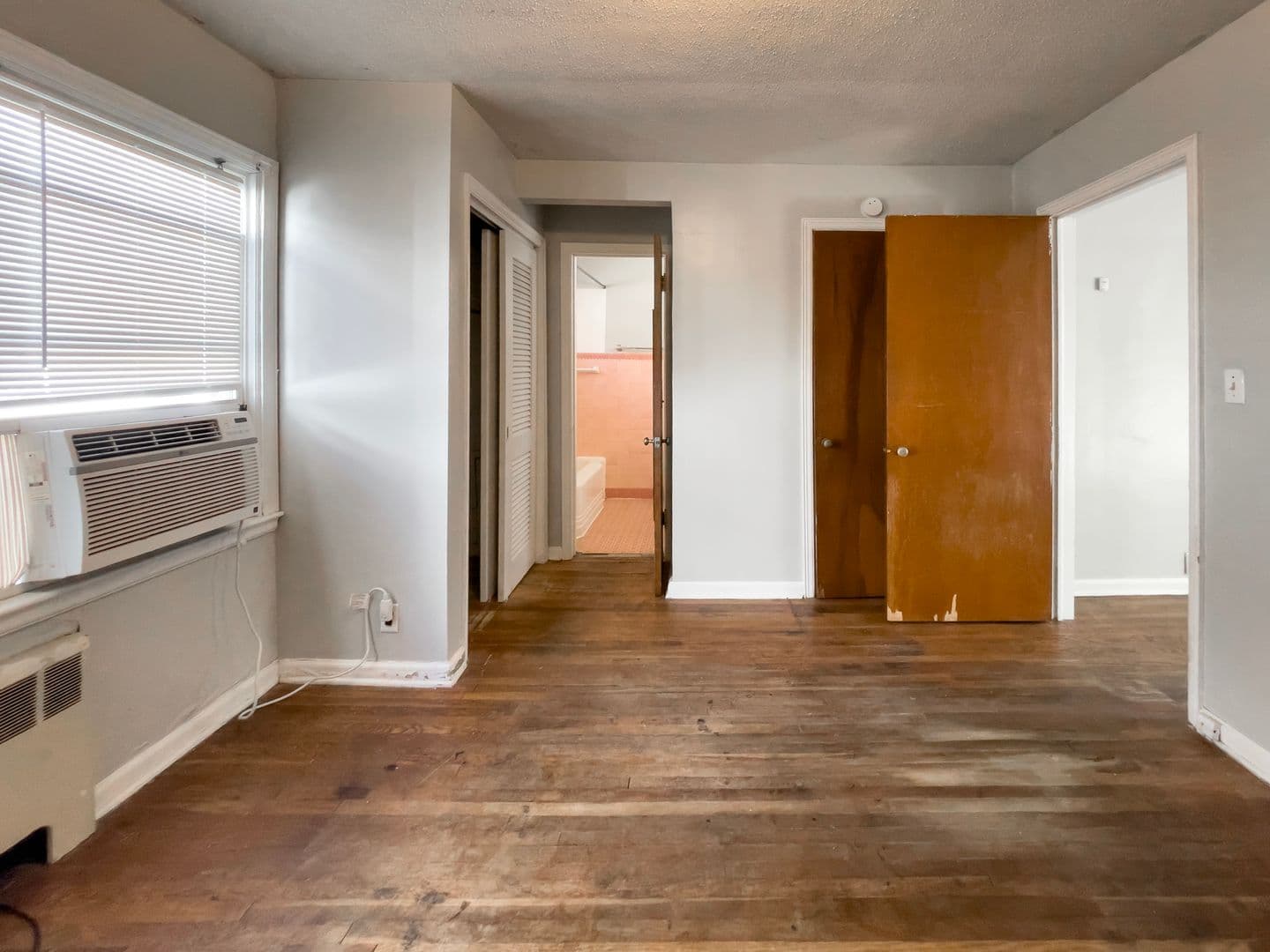 Muncie Apartment: 1518 W Main Street  Apt. 3
