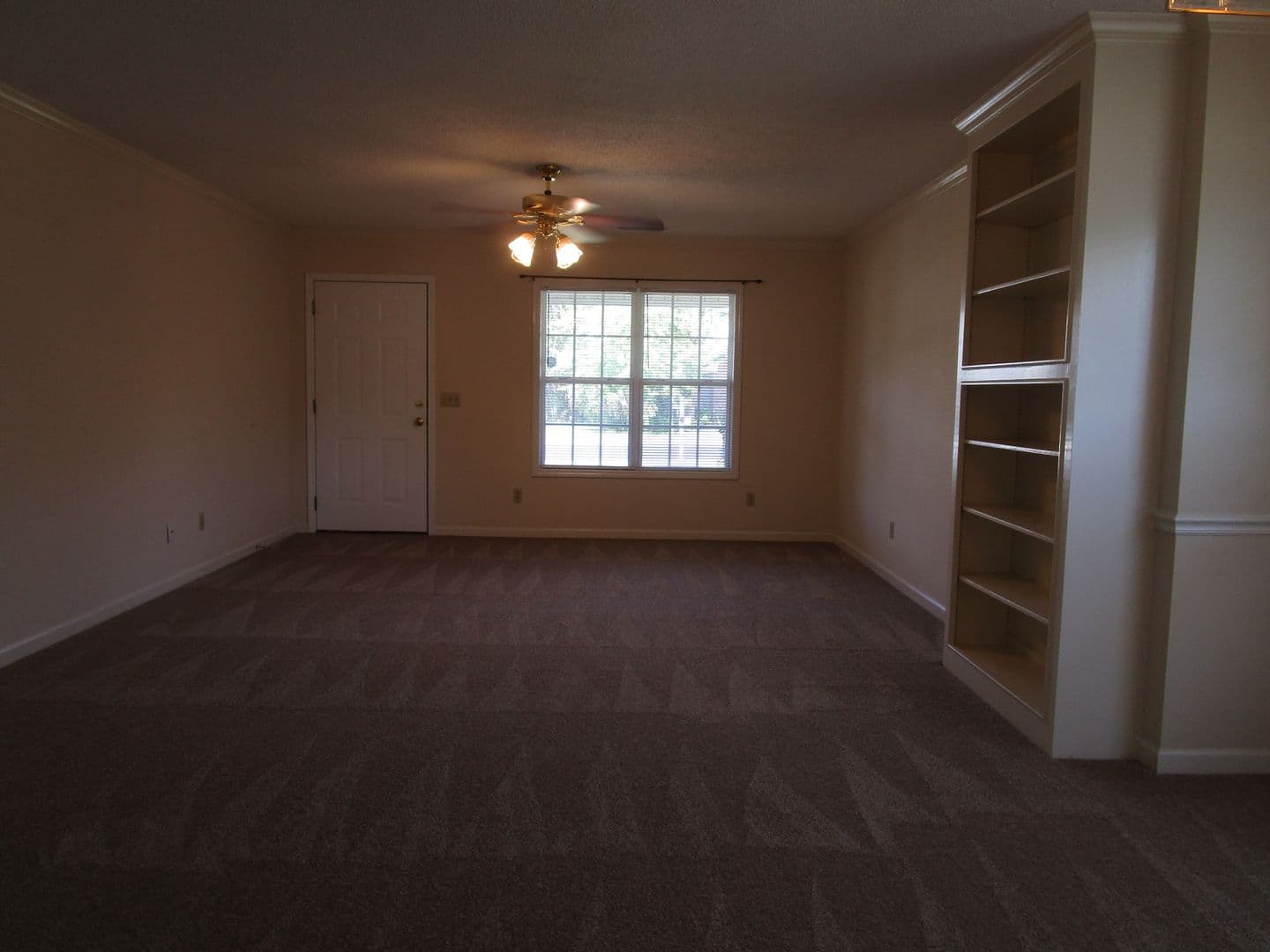 Sumter House: 341 Wildwood Avenue