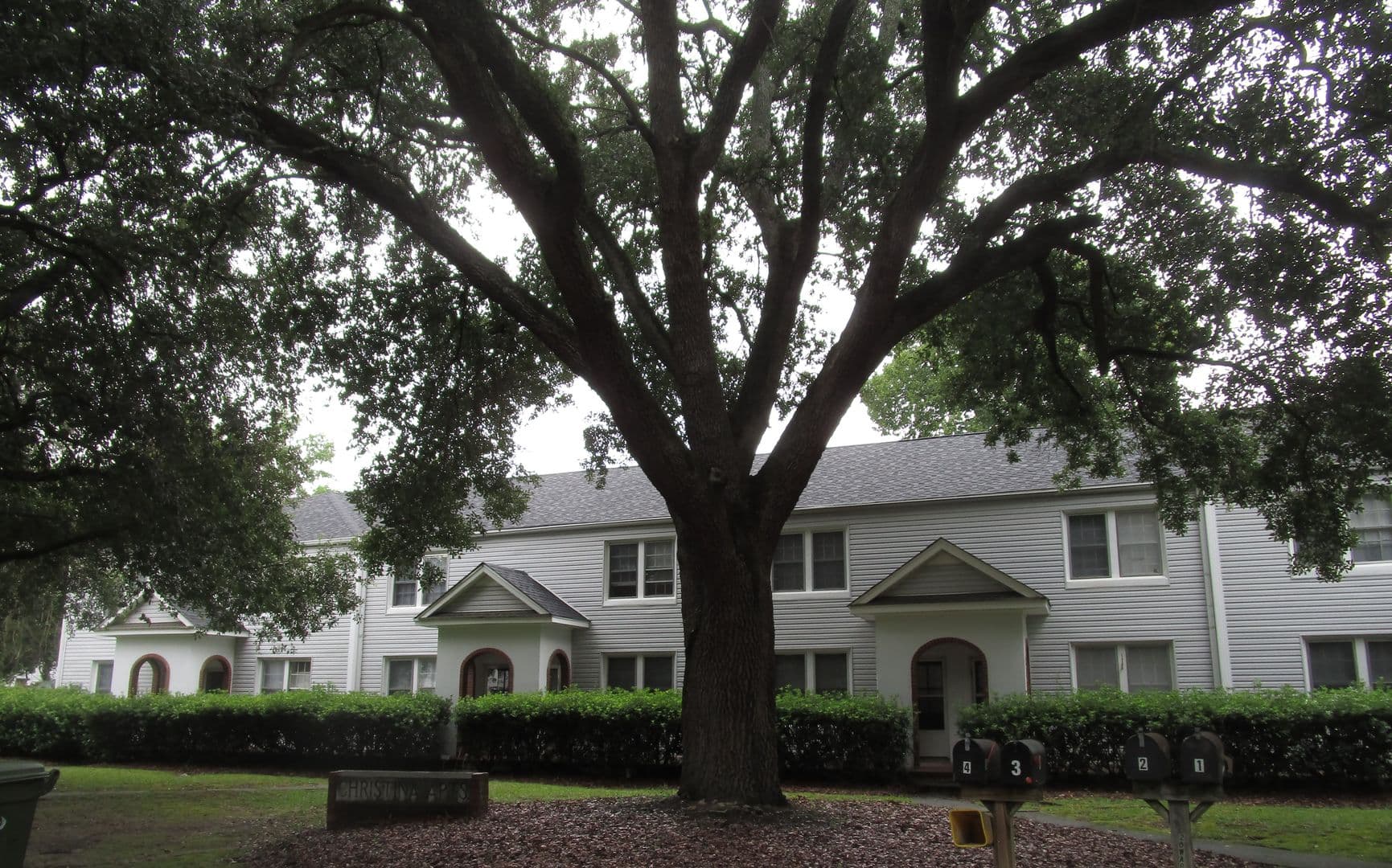 Sumter Apartment: 20 Warren Court