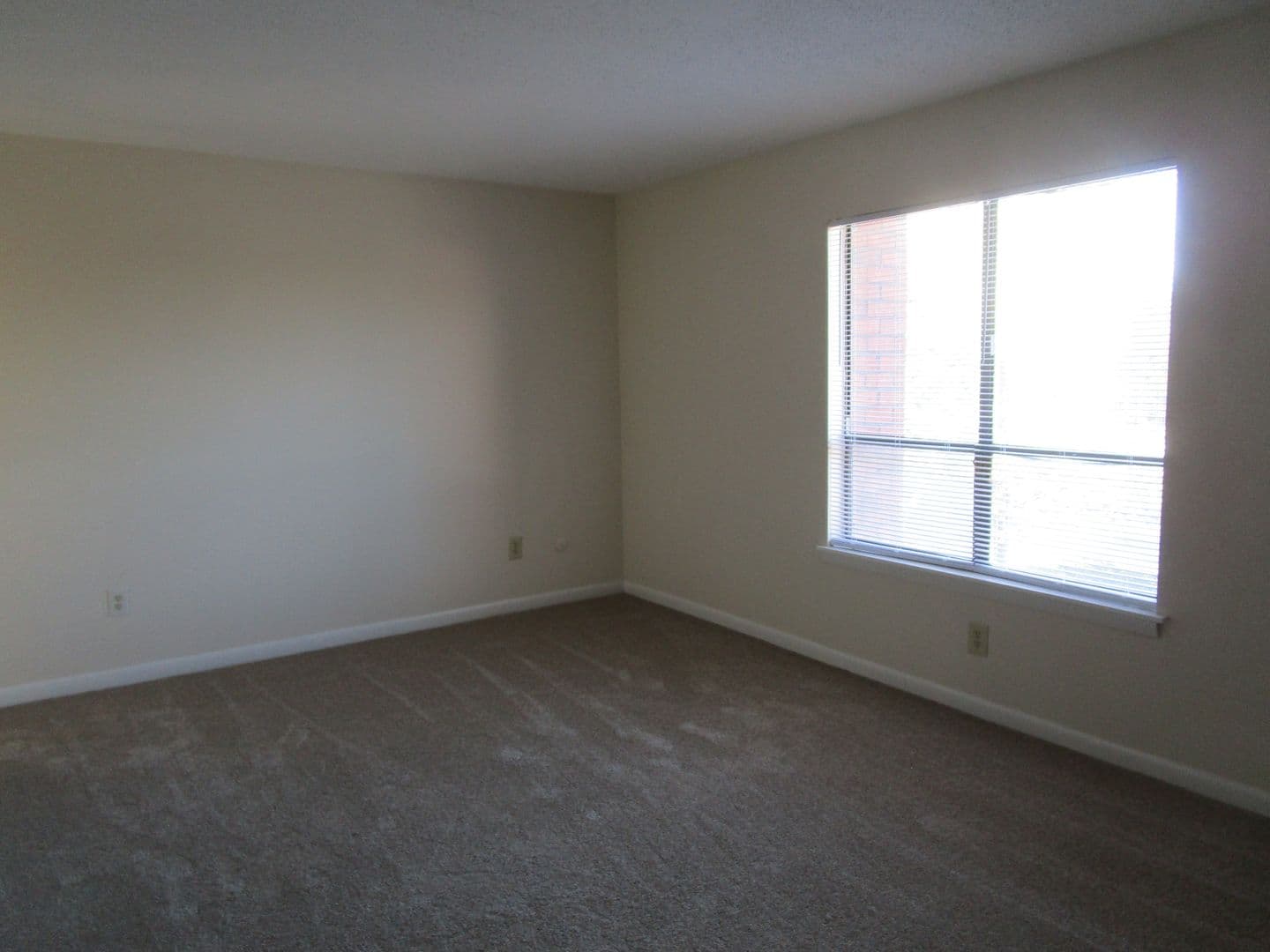Sumter House: 251 Rast Street Apt. I-8