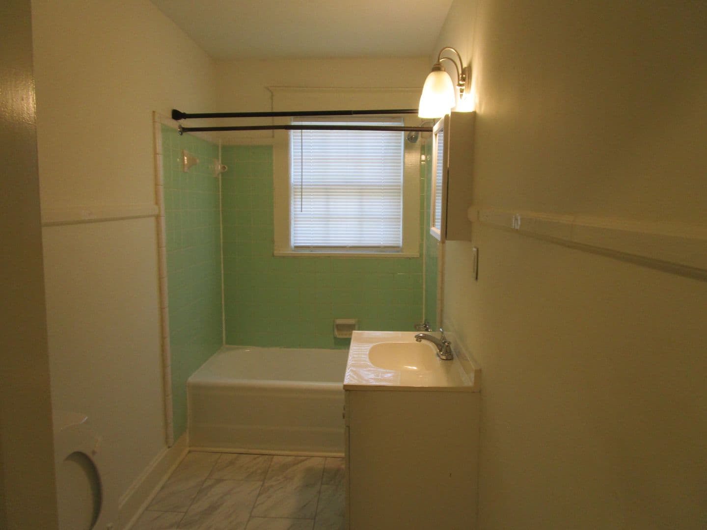 Sumter Apartment: 20 Warren Court