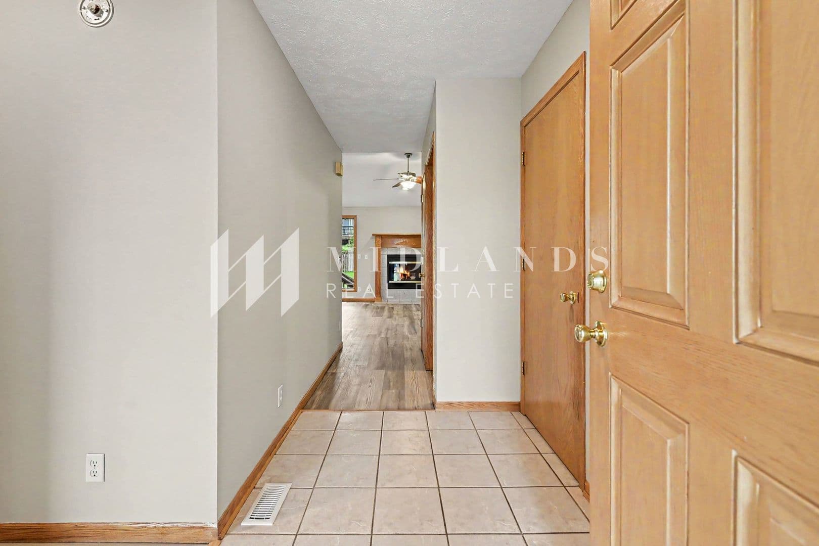 Omaha House: 15613 Timberlane Dr.