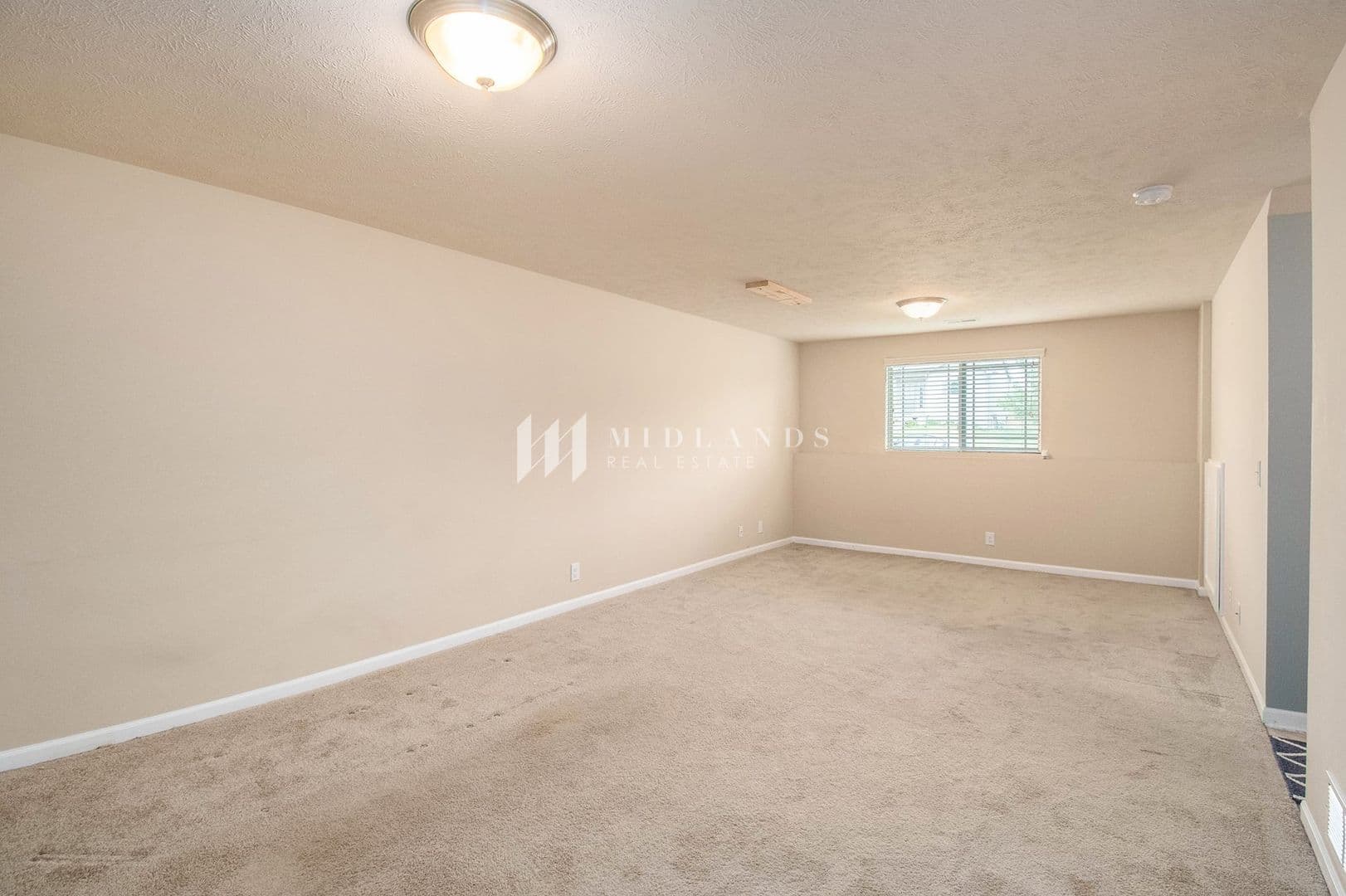 Bennington House: 14503 Craig St